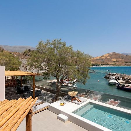 Isla Beach House, A Timeless Retreat, By Thinkvilla Damnoni Exterior photo