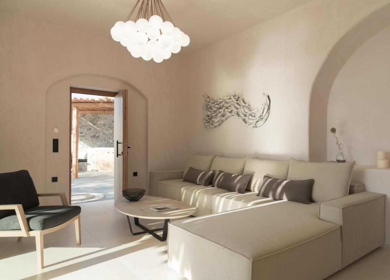 Isla Beach House, A Timeless Retreat, By Thinkvilla Damnoni Exterior photo